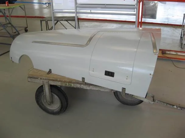 Fibreglass cowling on wheels
